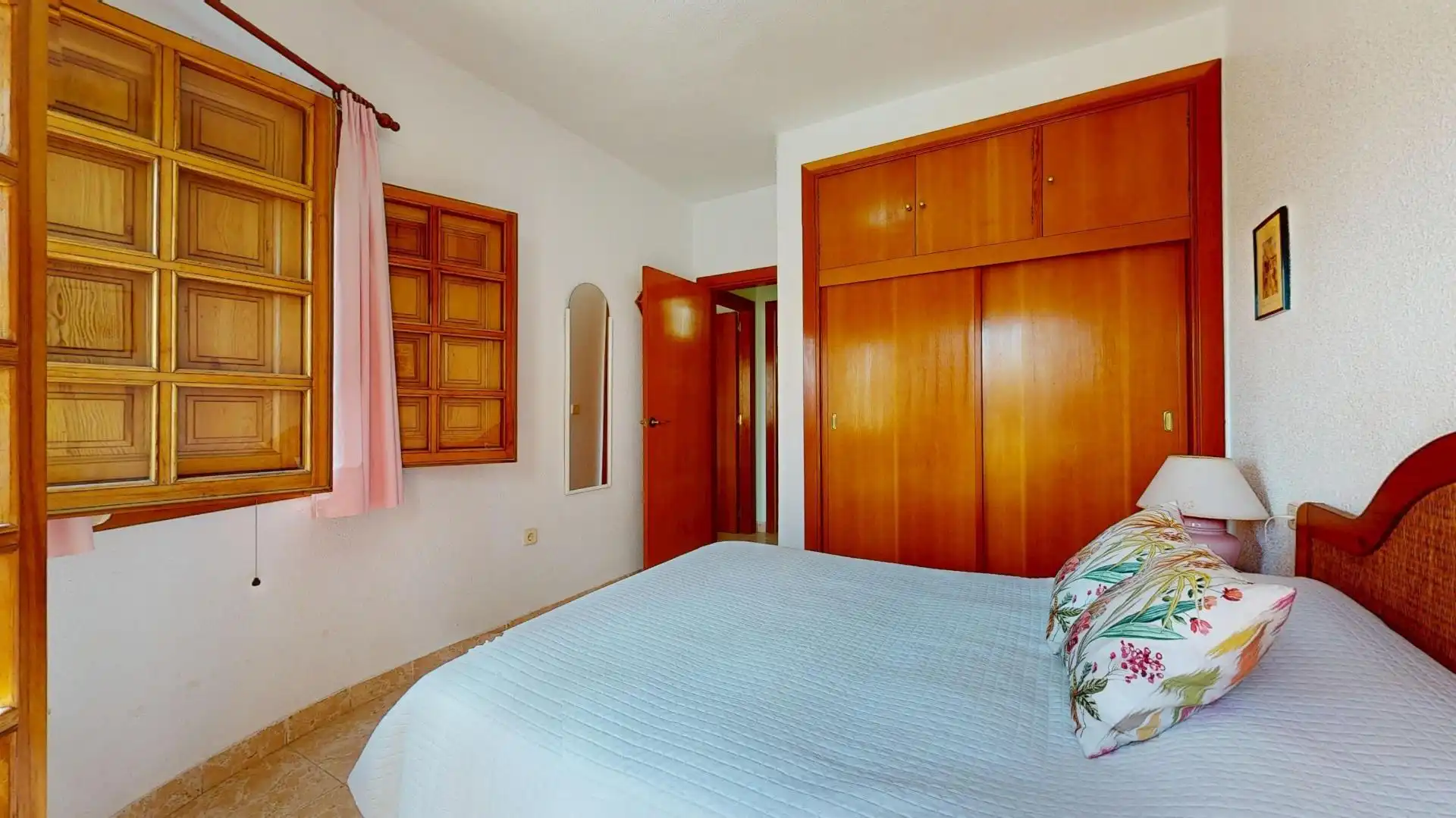 Habitación de Casa adosada en venta en Pilar de la Horadada con Terraza, Amueblado y Balcón