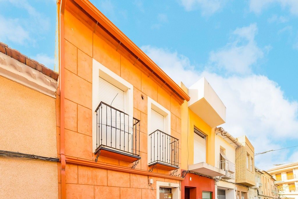 Vista exterior de Casa o xalet en venda en  Murcia Capital amb Balcó