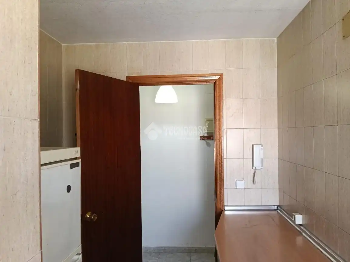 Cocina de Piso en venta en Dos Hermanas con Amueblado y Balcón