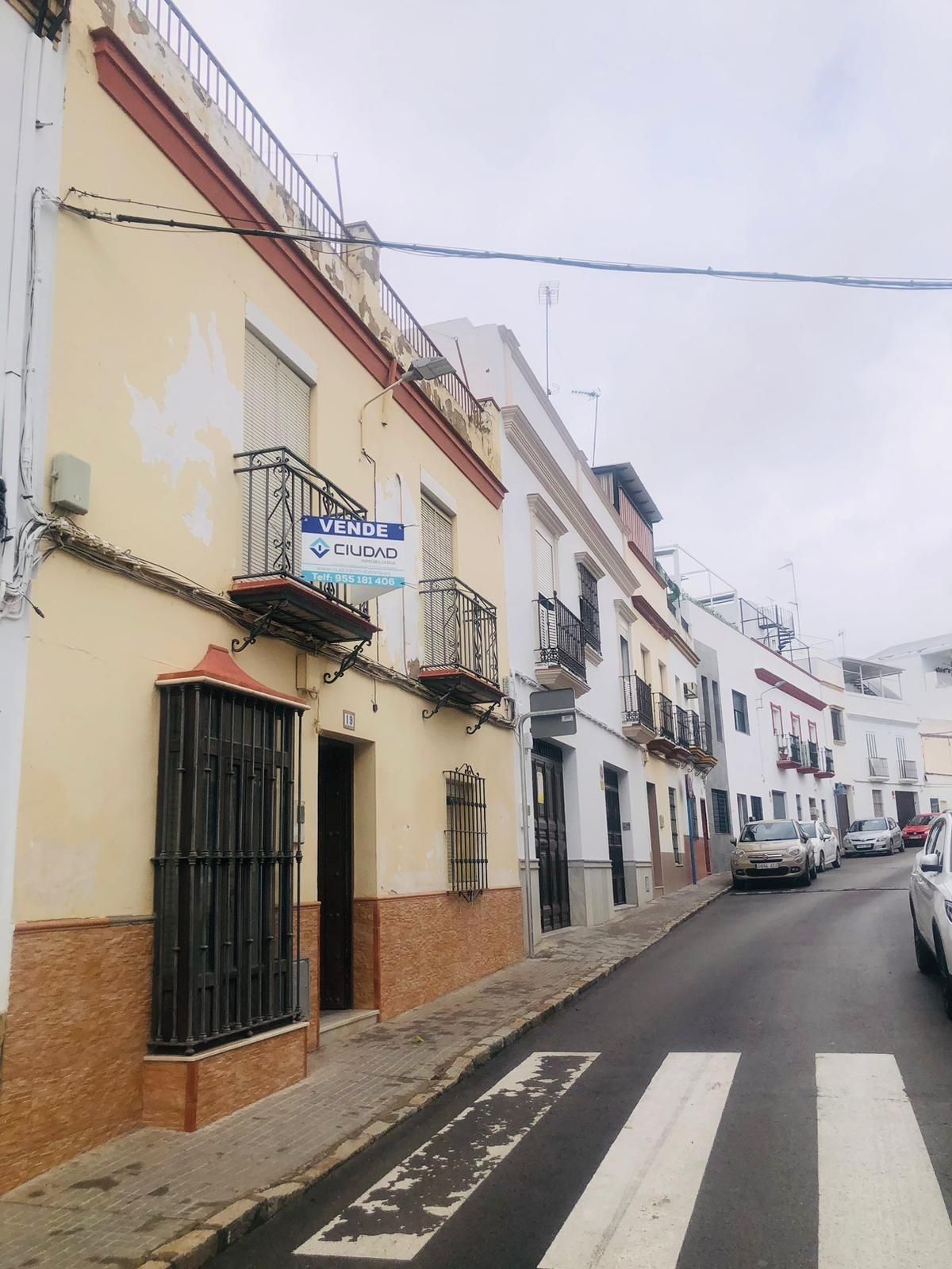 Exterior view of House or chalet for sale in Arahal