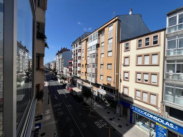Piso con ascensor en venta en Avenida da Coruña