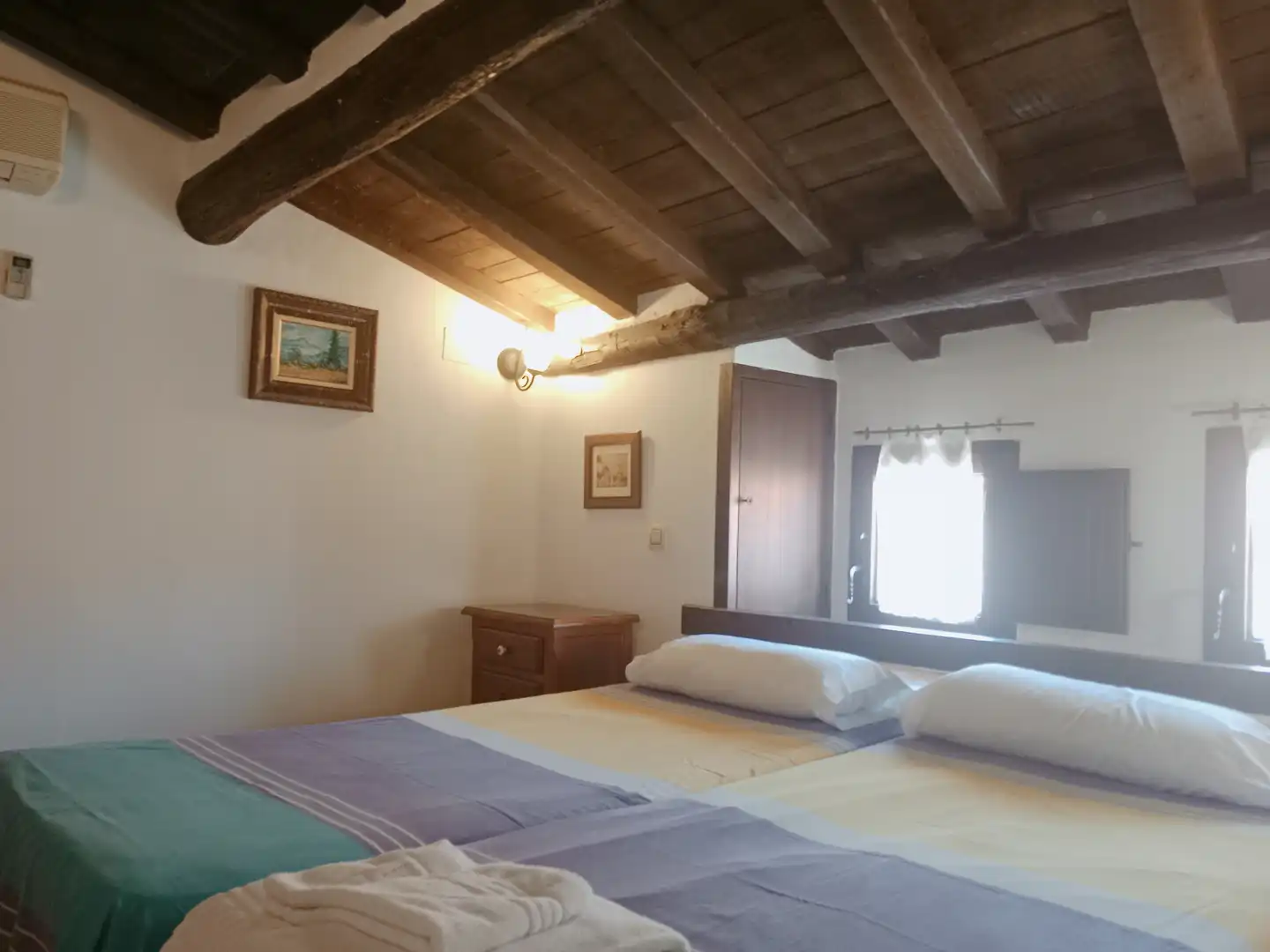 Habitación de Finca rústica en venta en Casas del Castañar con Aire acondicionado, Calefacción y Amueblado