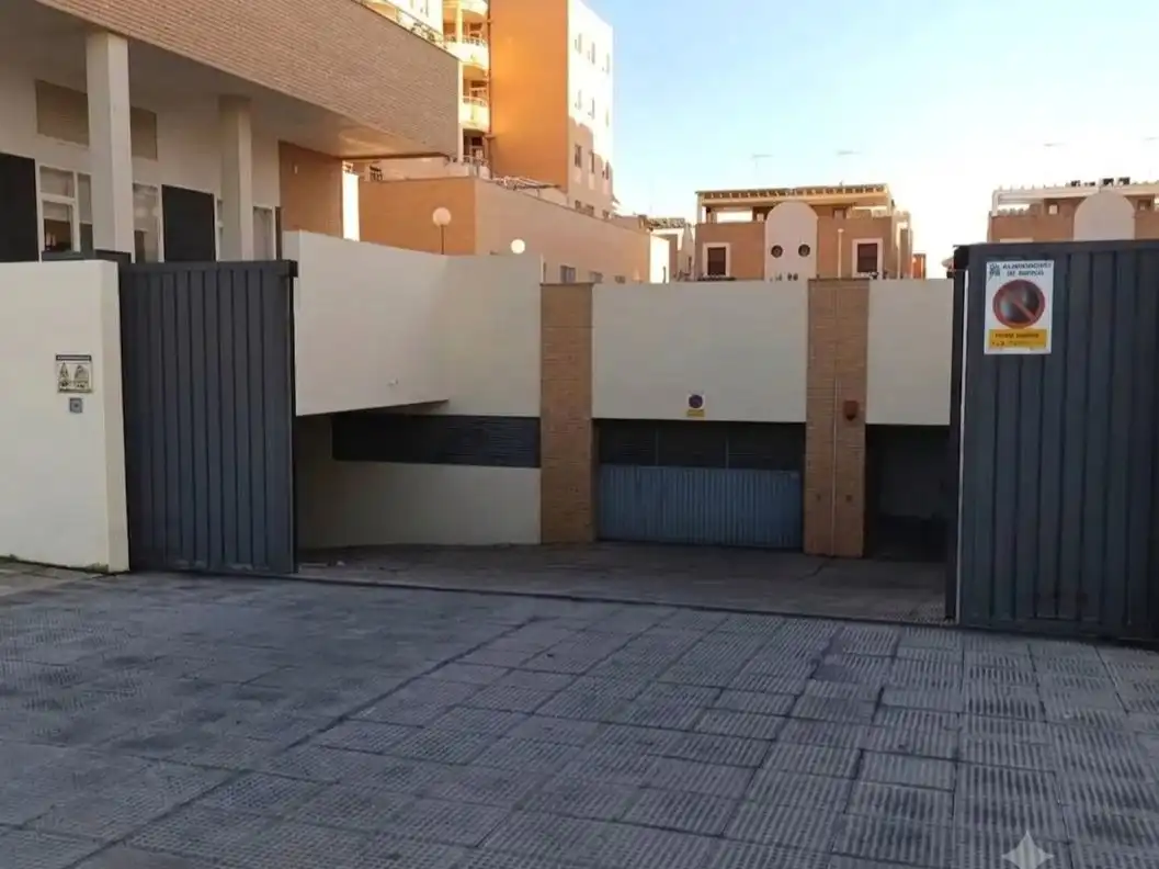 Aparcament de Garatge de lloguer en Mérida