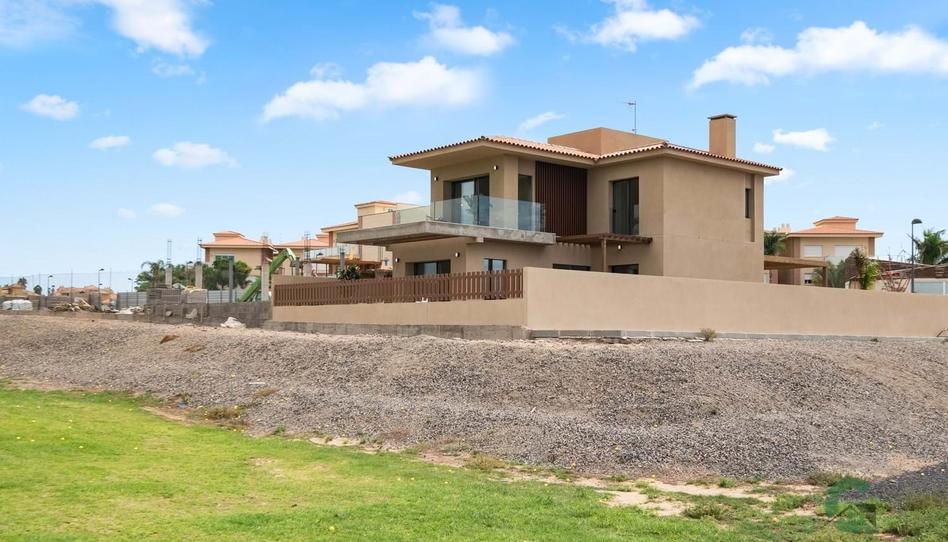 Foto 1 de Casa adosada en venda a Calle Vial Numero, Guargacho, Santa Cruz de Tenerife