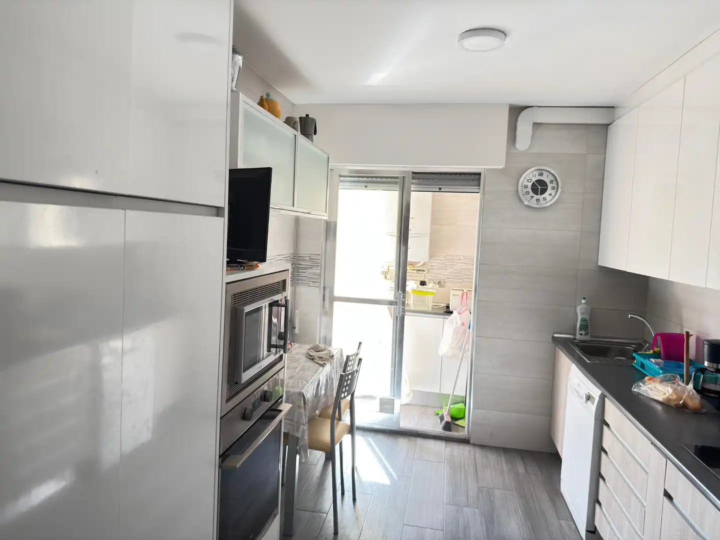 Kitchen of Flat for sale in Parla  with Heating, Terrace and Balcony