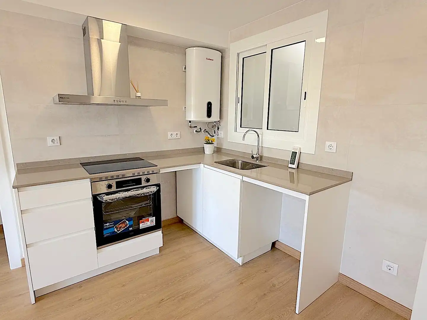 Cocina de Piso en venta en Rubí con Calefacción, Parquet y Terraza