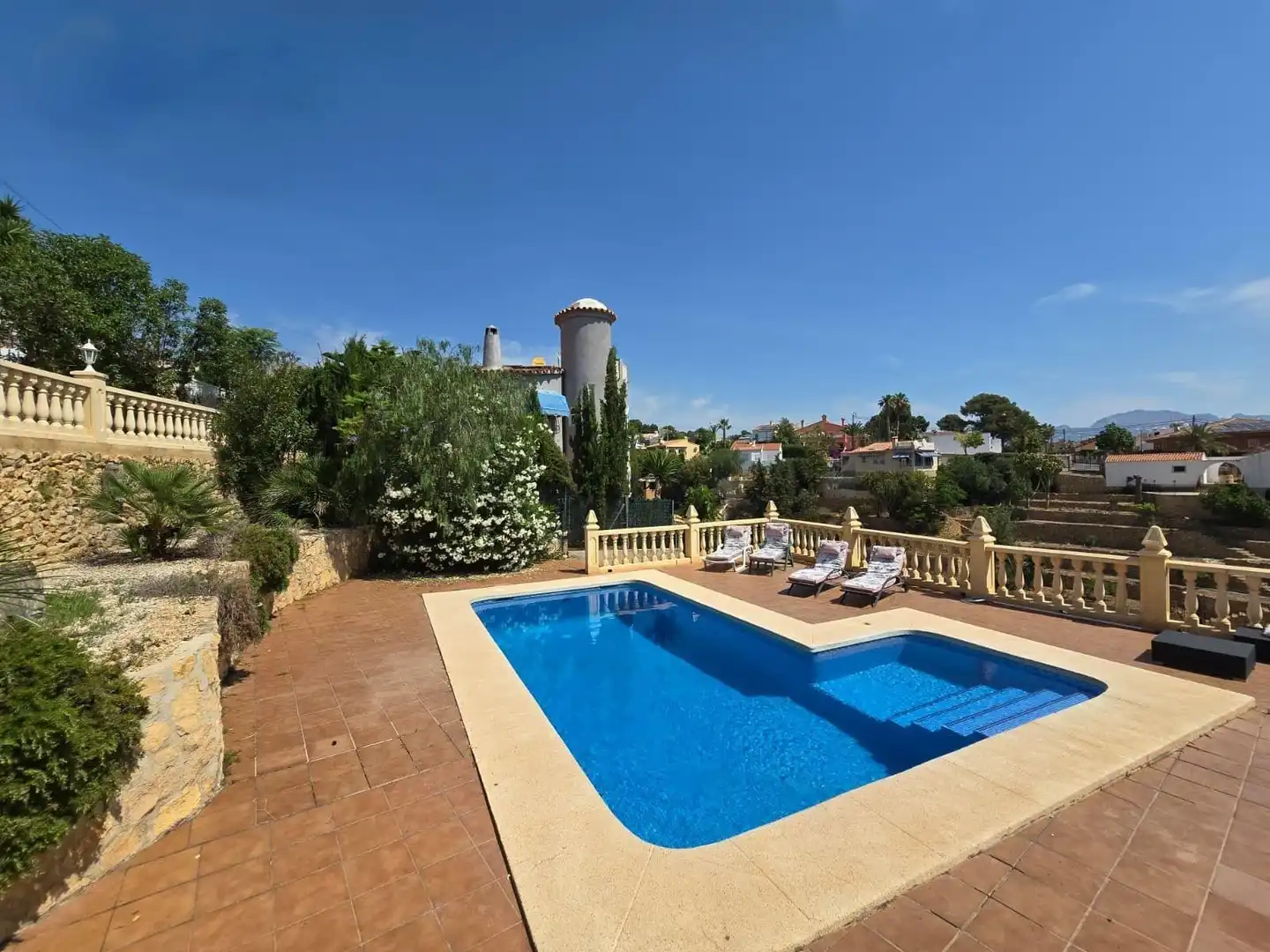 Chalet con piscina en venta en Coloma, imagen 5