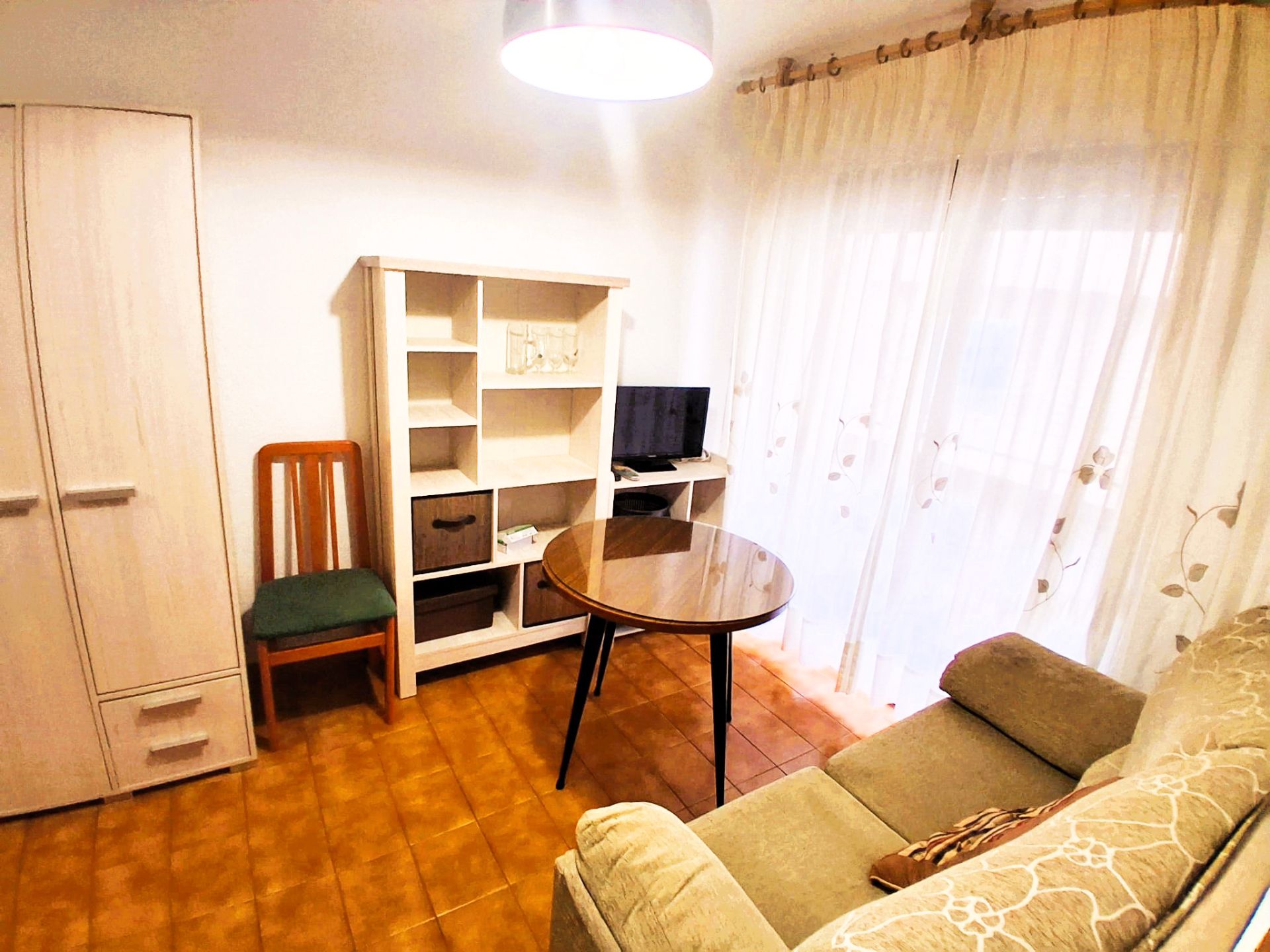 Living room of Study for sale in  Granada Capital  with Furnished, Washing machine and Microwave