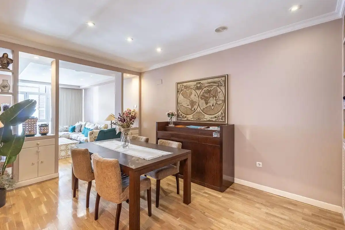 Comedor de Piso en venta en Granada con Aire acondicionado, Calefacción y Trastero