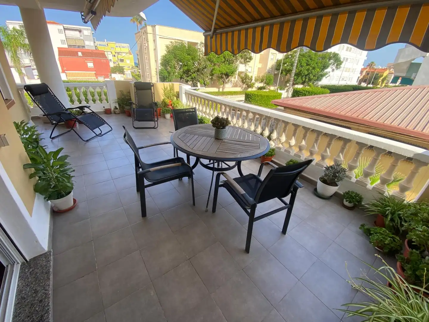 Appartement compact avec piscine à vendre à Avinguda Borrons 14, imagen 4