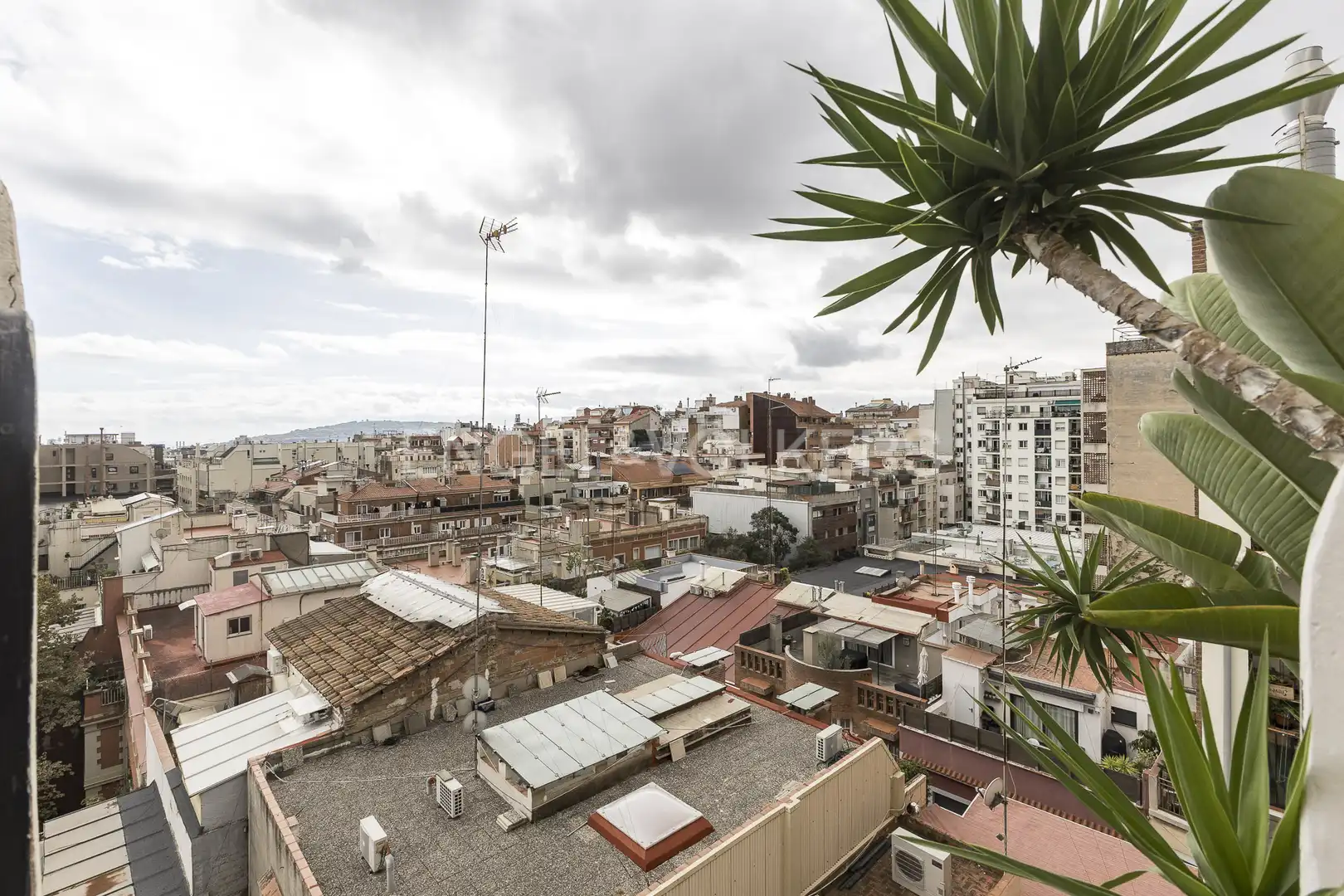 Exterior view of Flat for rent in Barcelona  with Air Conditioner, Heating and Balcony