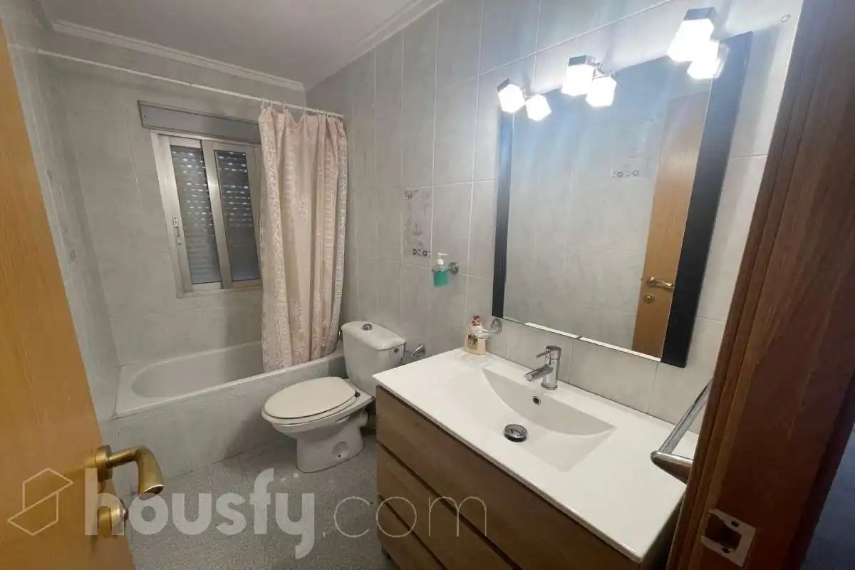 Baño de Casa o chalet de alquiler en Mogente / Moixent con Trastero y Amueblado