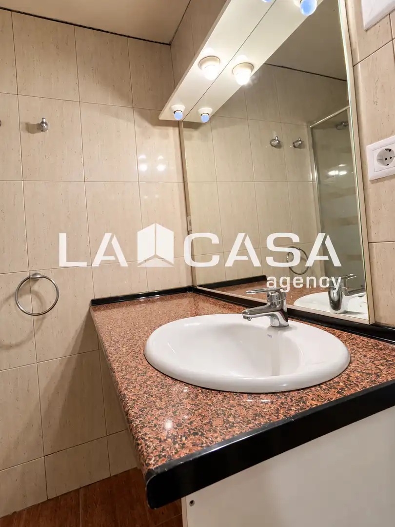 Local comercial en venda a Passeig Maragall, imagen 8