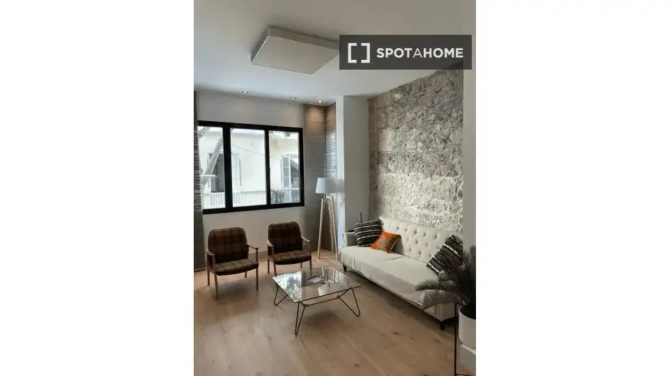 Sala d'estar de Apartament per a compartir en Las Palmas de Gran Canaria amb Aire condicionat, Terrassa i Moblat