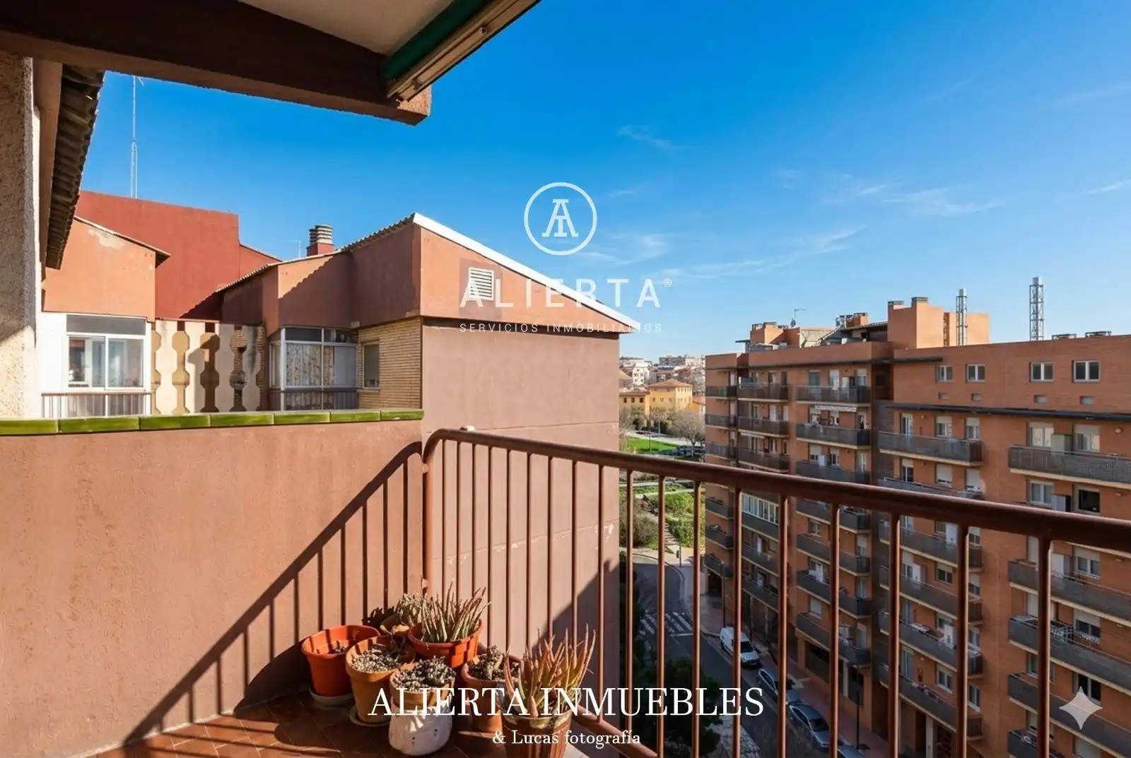 Balcony of Flat for sale in Zaragoza  with Heating, Terrace and Swimming Pool