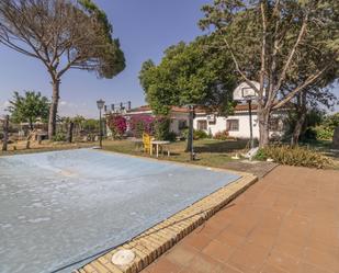 Piscina de Casa o xalet en venda en La Algaba amb Aire condicionat, Calefacció i Jardí privat