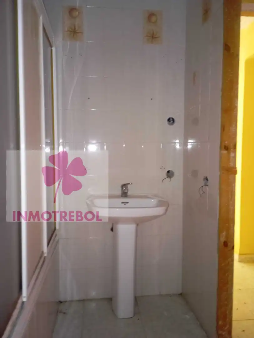 Bathroom of Flat for sale in Dos Hermanas  with Balcony