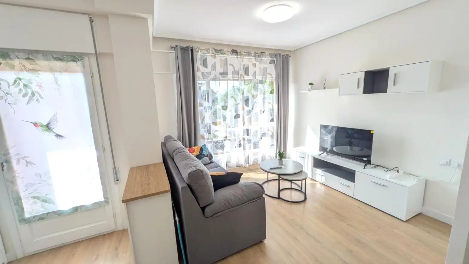 Sala de estar de Piso de alquiler en Santander con Calefacción, Terraza y Amueblado