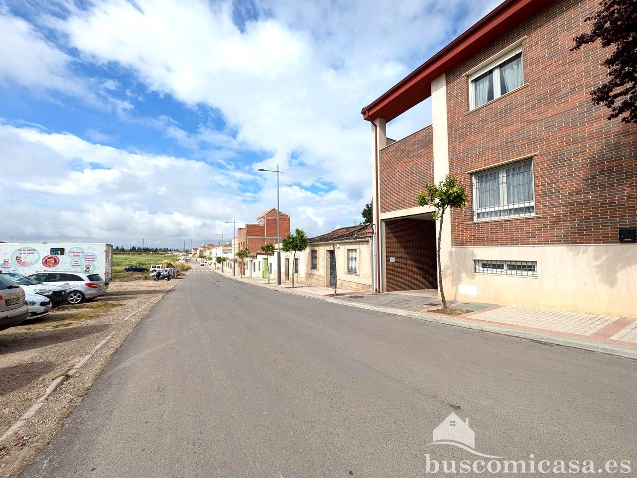 Vista exterior de Garatge en venda en Linares
