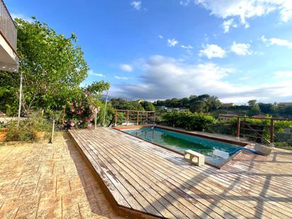 Piscina de Casa o xalet en venda en Riells i Viabrea amb Aire condicionat, Calefacció i Jardí privat