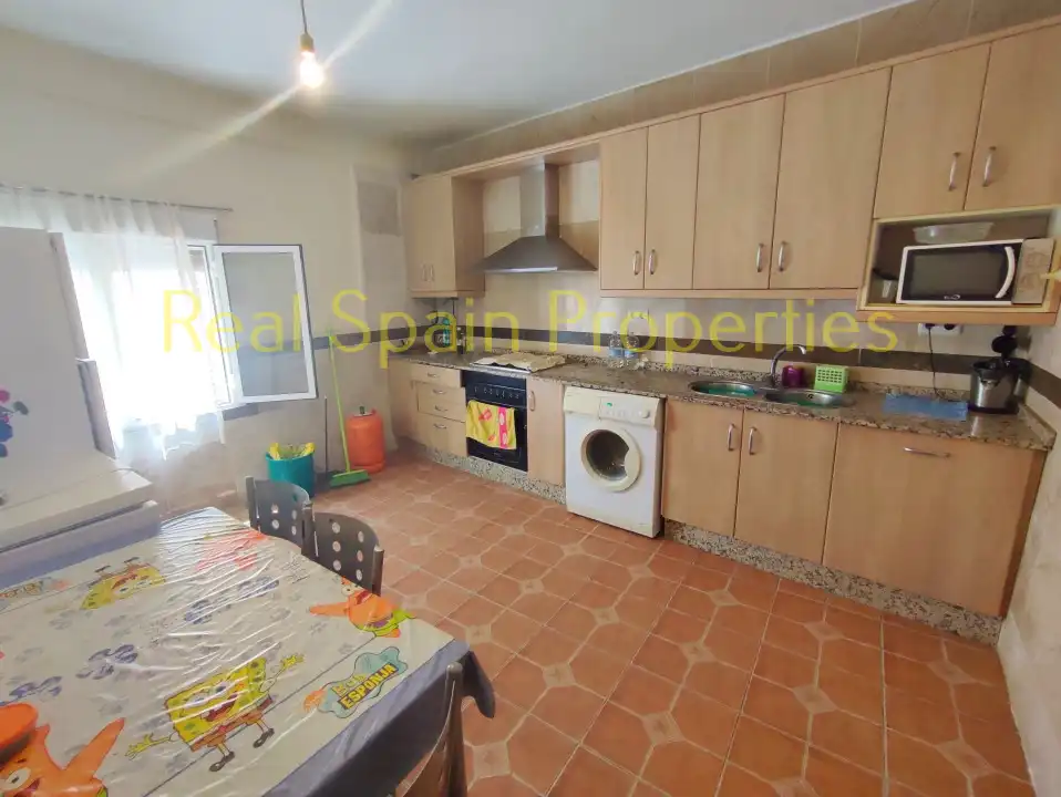 Cuina de Casa adosada en venda en Oria amb Terrassa i Internet