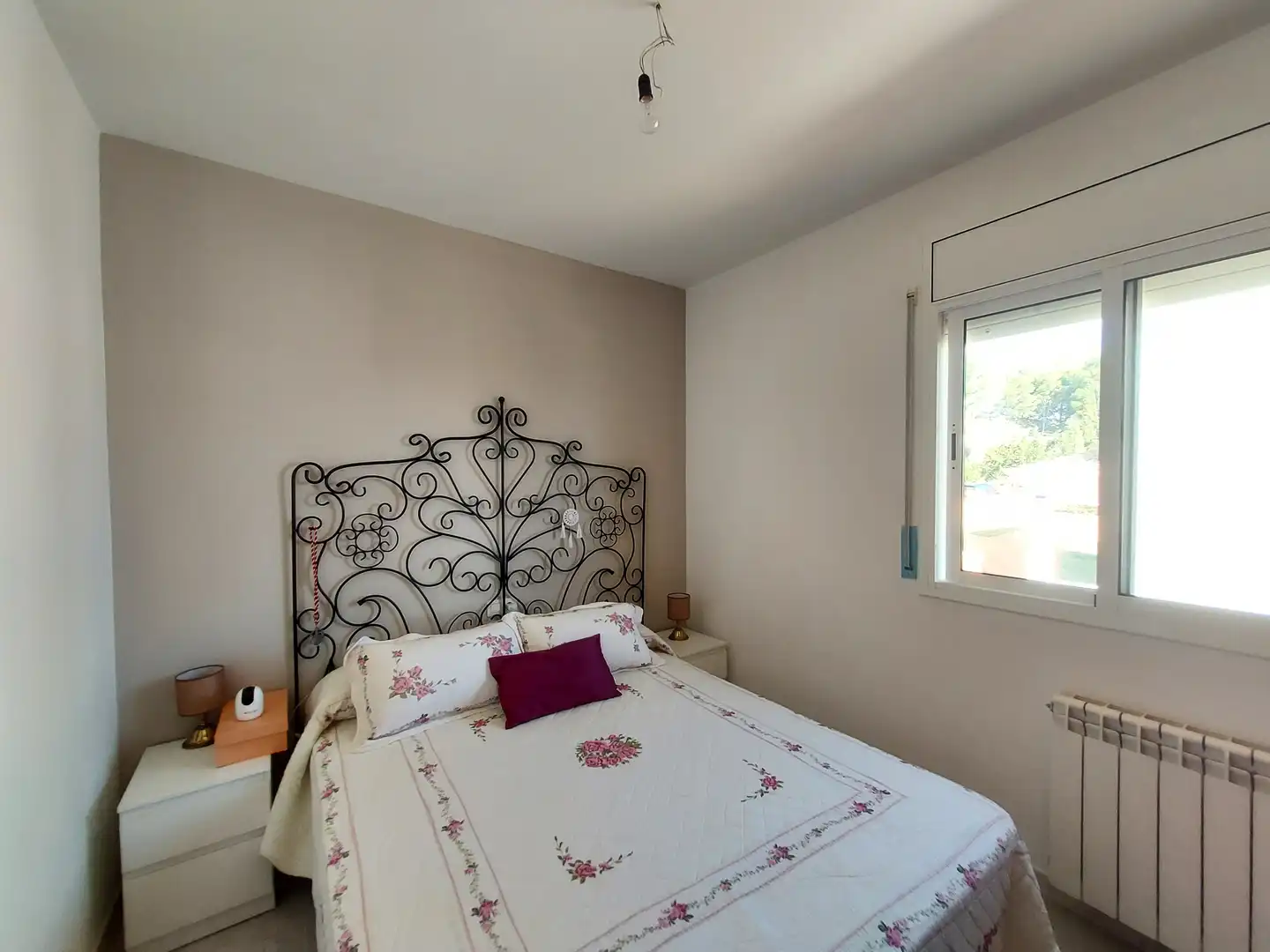 Habitación de Casa adosada en venta en El Vendrell con Jardín privado, Terraza y Piscina