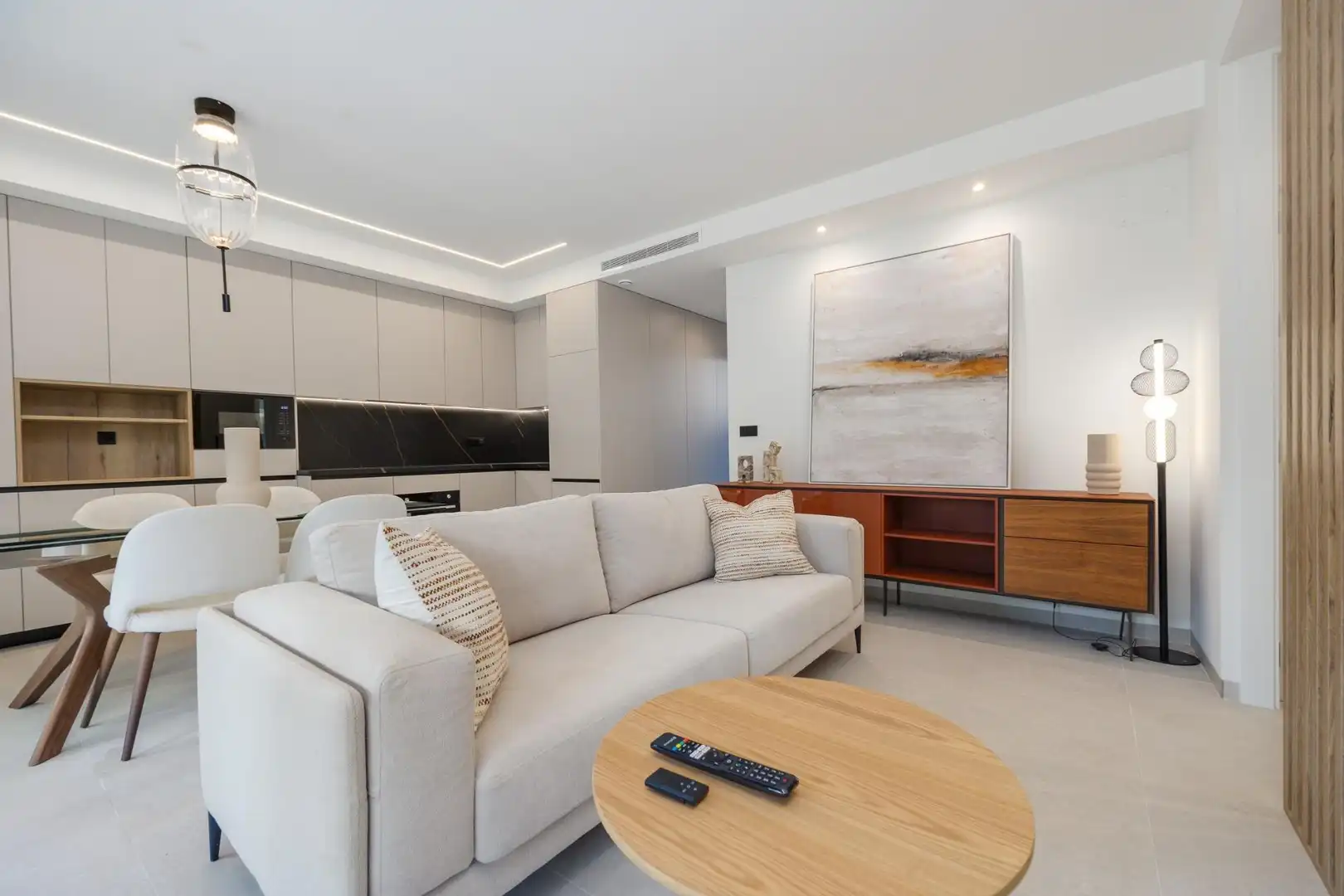 Apartament amb piscina en venda a Puerto Deportivo, imagen 17