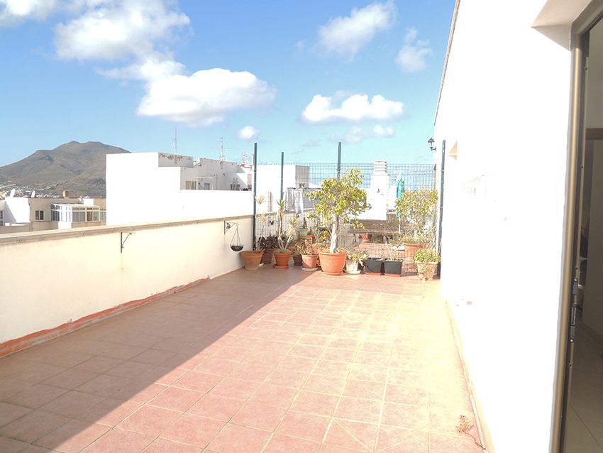 Terrassa de Àtic de lloguer en Gáldar amb Terrassa i Moblat
