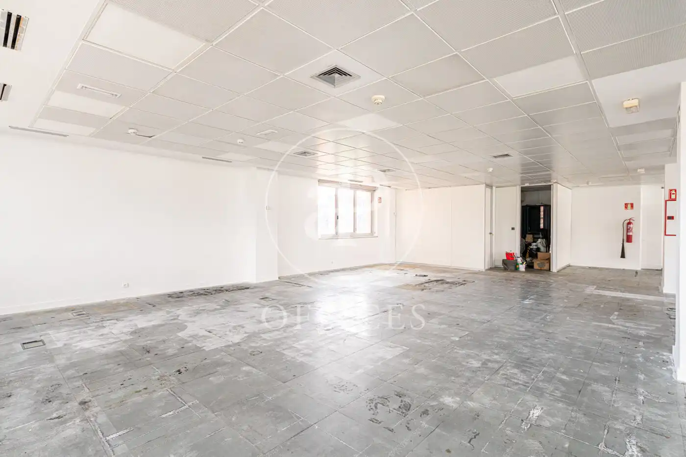 Office for rent in Madrid  with Air Conditioner and Heating