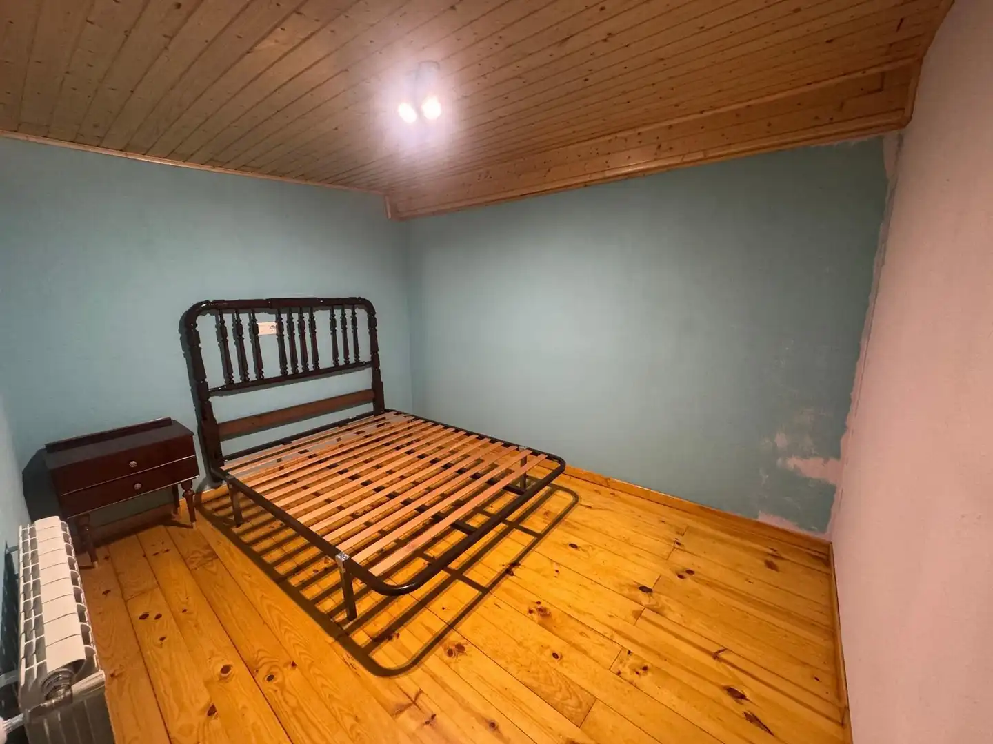 Bedroom of Country homes for sale in Ponferrada  with Private garden, Terrace and Balcony