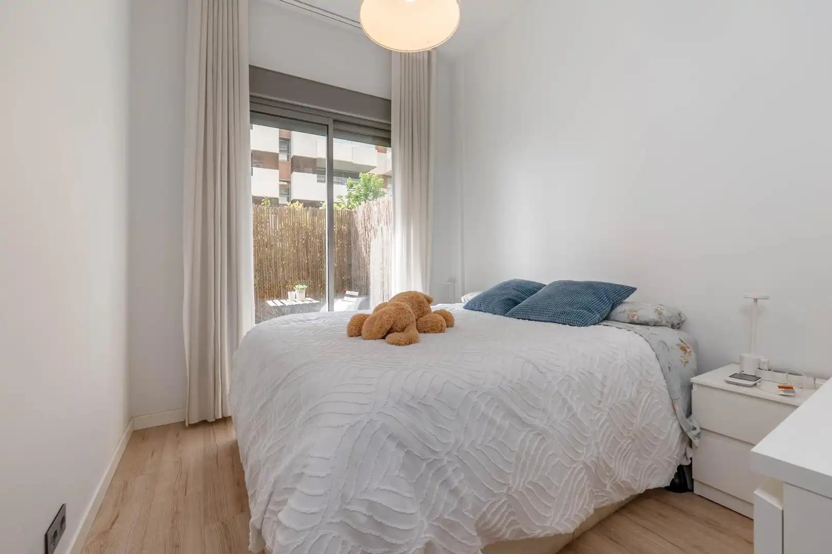 Habitación de Piso en venta en Granada con Aire acondicionado, Calefacción y Jardín privado