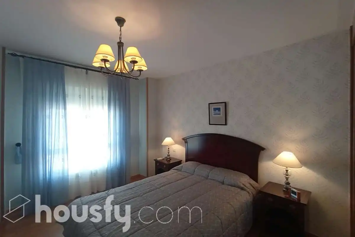 Bedroom of Flat for rent in Toledo  with Air Conditioner, Heating and Parquet flooring