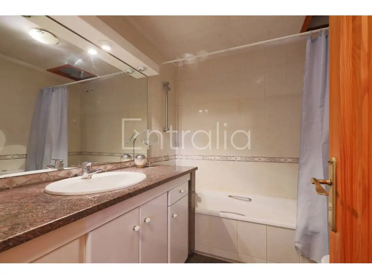 Bathroom of Houses for sale in Juià  with Private garden and Terrace