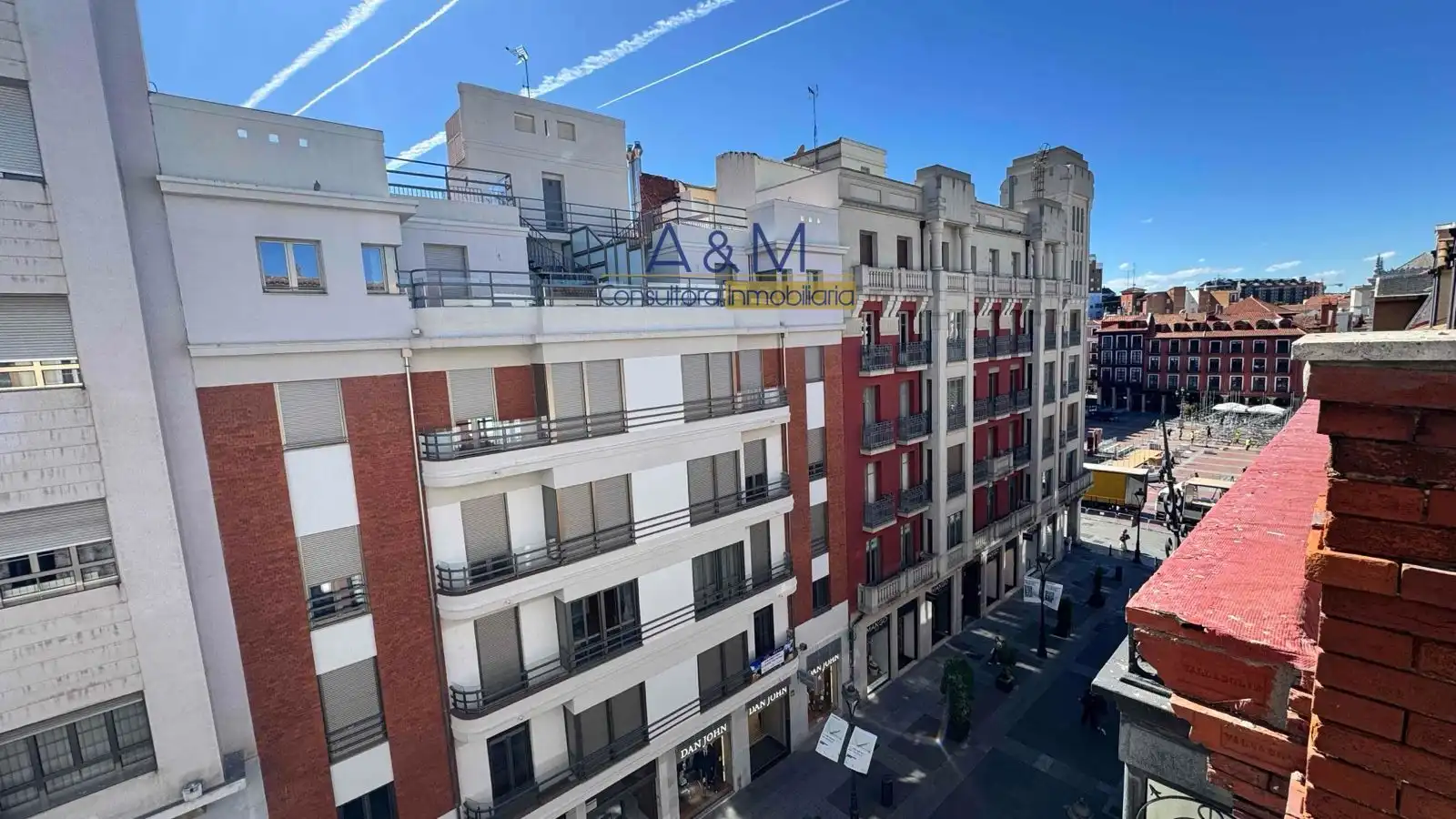 Exterior view of Attic for sale in Valladolid  with Terrace and Storage room