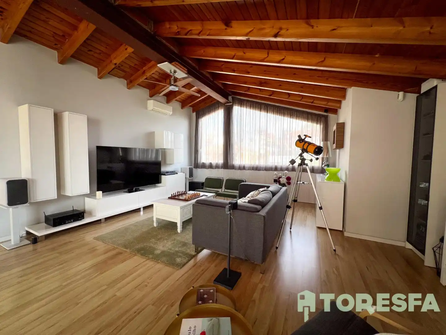 Sala de estar de Casa o chalet en venta en Lliçà d'Amunt con Jardín privado y Parquet