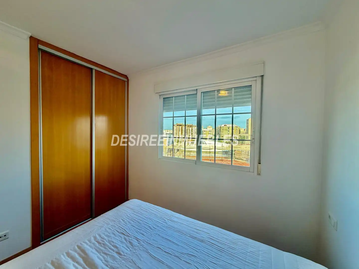 Bedroom of Flat for rent in El Pla del Real