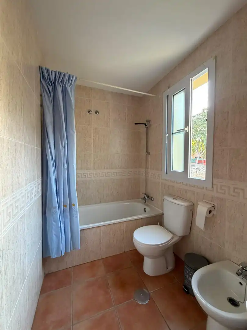 Baño de Casa adosada en venta en Islantilla con Jardín privado, Terraza y Trastero