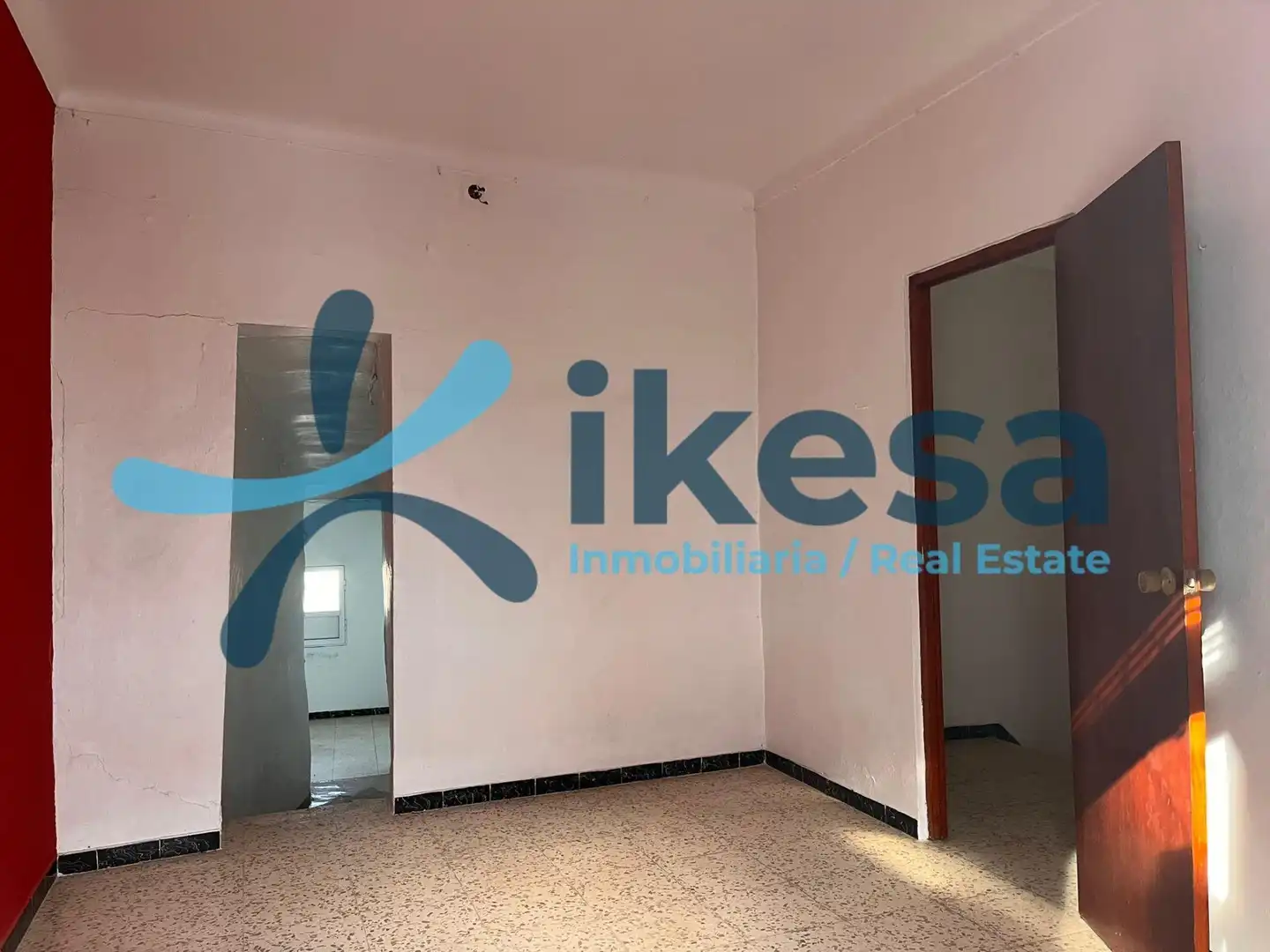 Casa adosada en venta en Badolatosa