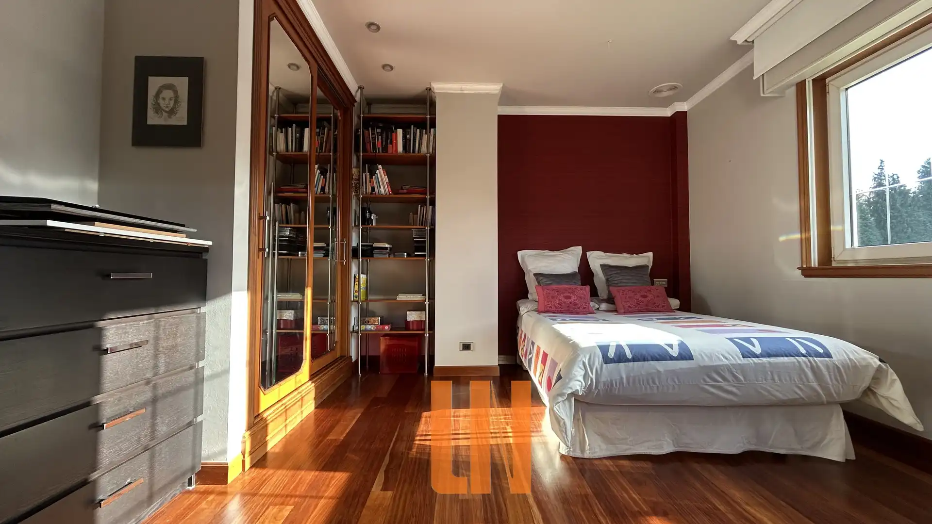 Dormitori de Casa o xalet en venda en Oleiros amb Calefacció, Jardí privat i Parquet