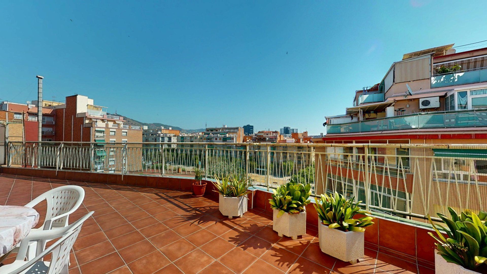 Terrassa de Àtic en venda en L'Hospitalet de Llobregat amb Aire condicionat i Terrassa