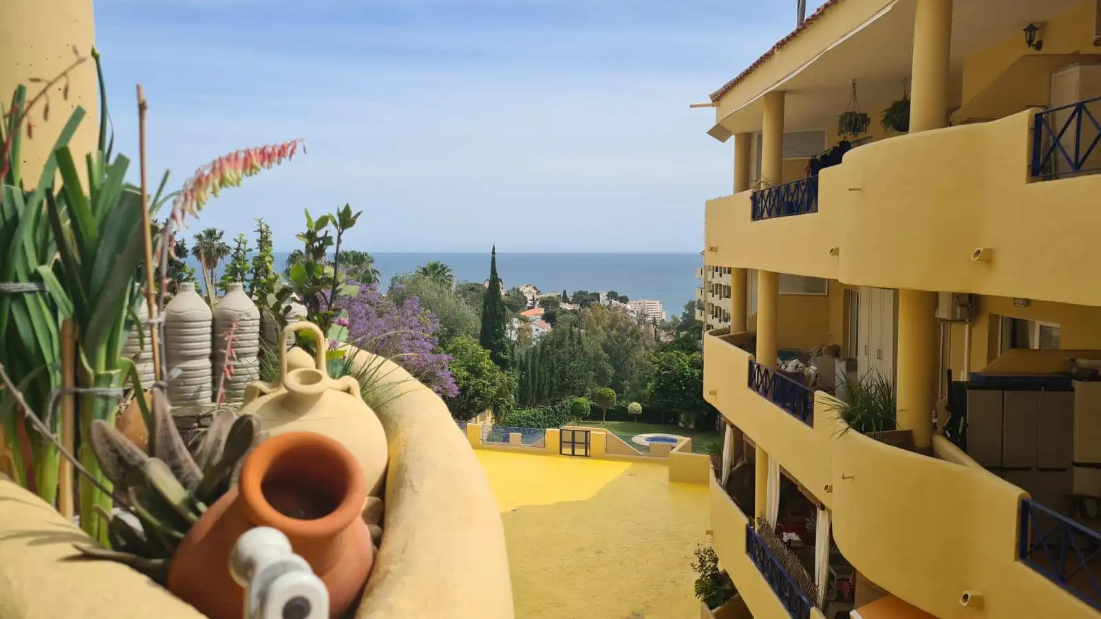 Terrassa de Estudi en venda en Fuengirola amb Aire condicionat, Jardí privat i Terrassa