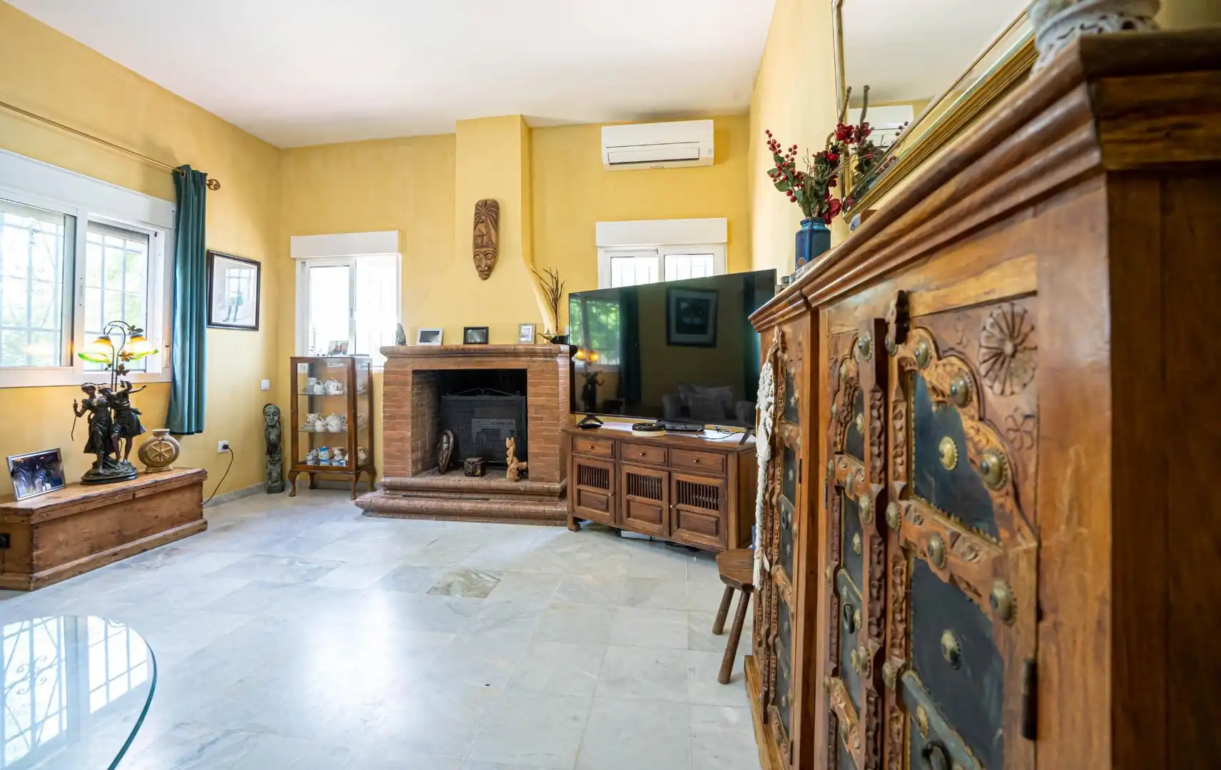 Living room of Houses for sale in Marchena  with Air Conditioner, Heating and Private garden