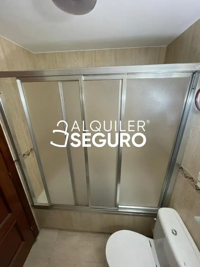 Flat for rent in Madrid  with Air Conditioner, Heating and Swimming Pool
