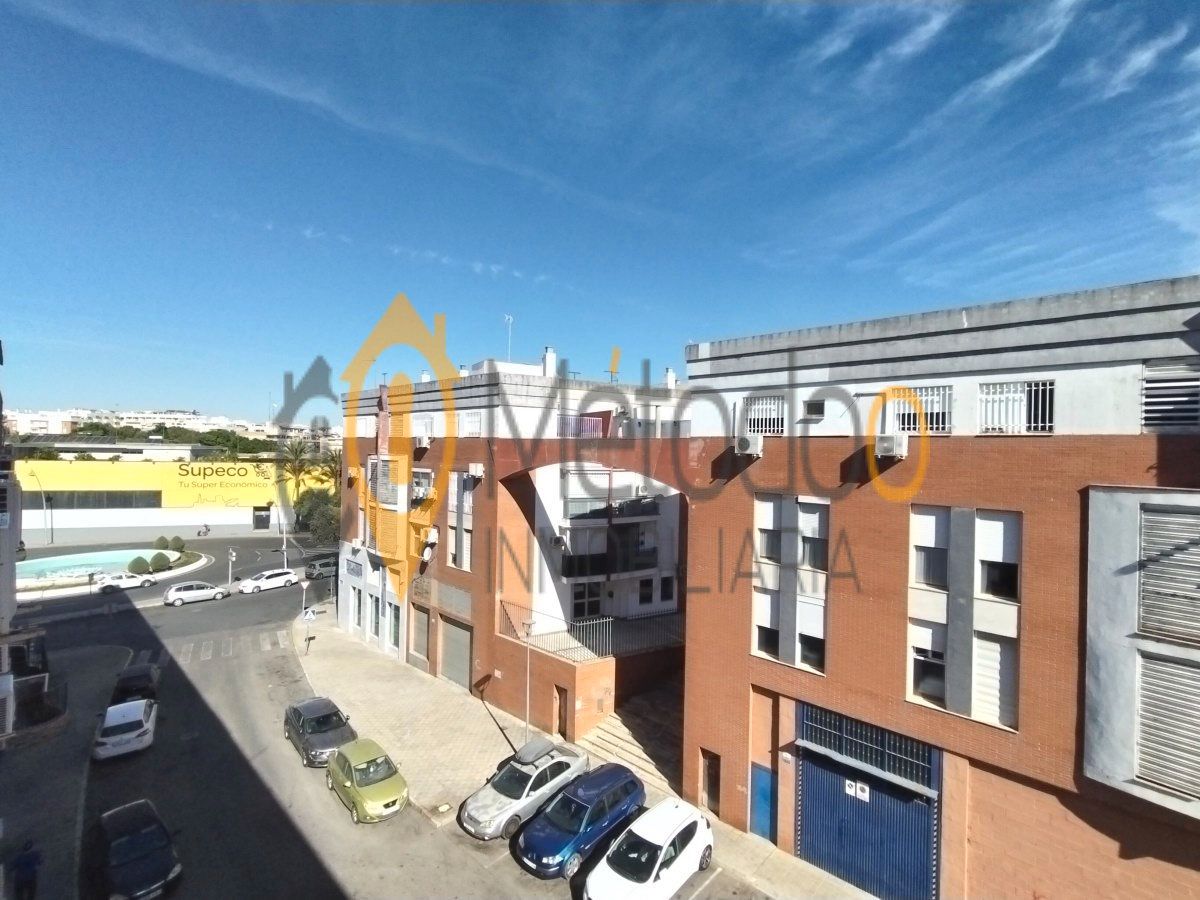 Vista exterior de Pis en venda en Alcalá de Guadaira amb Aire condicionat i Calefacció