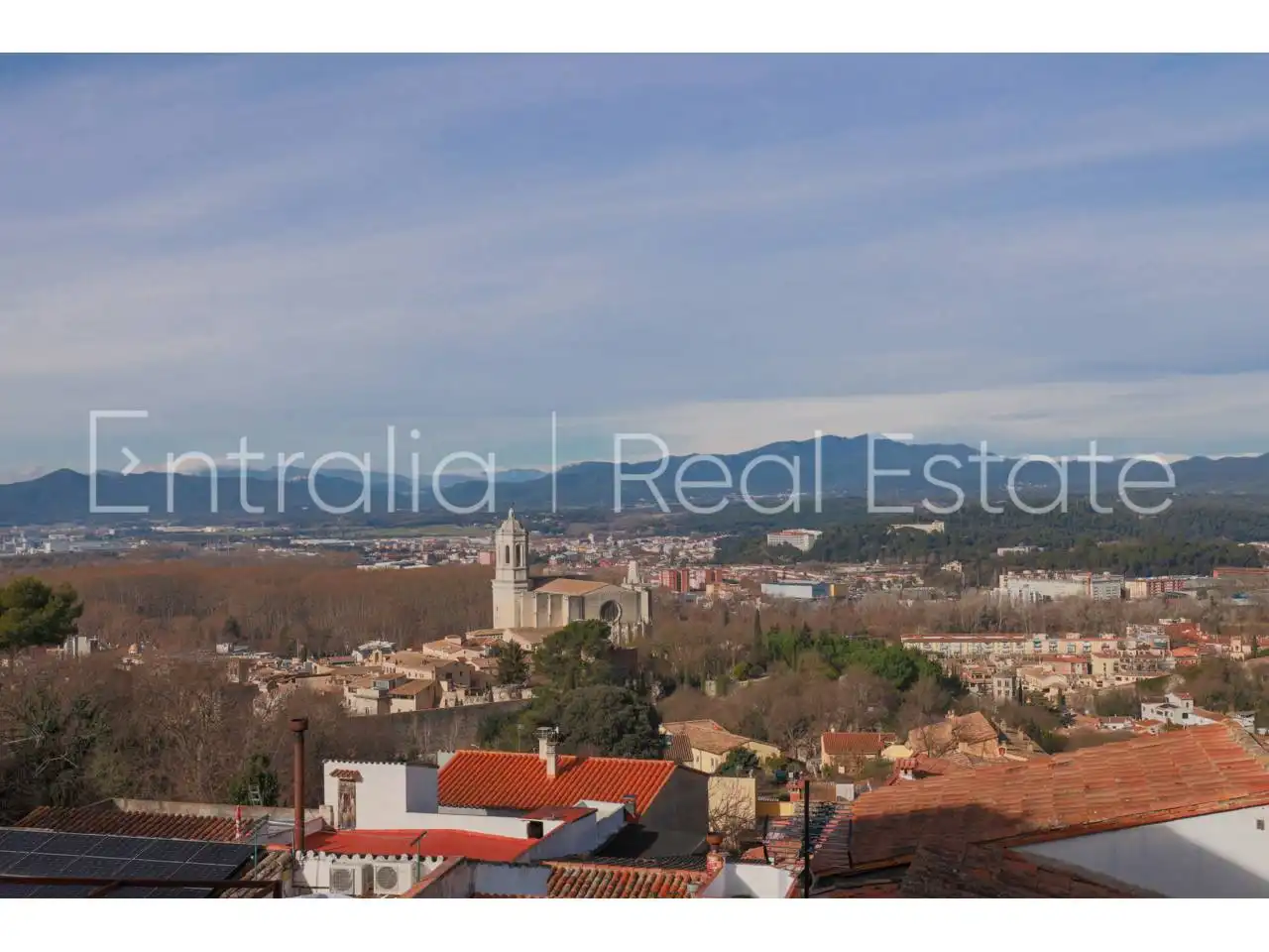 Vista exterior de Pis en venda en Girona amb Aire condicionat, Calefacció i Moblat