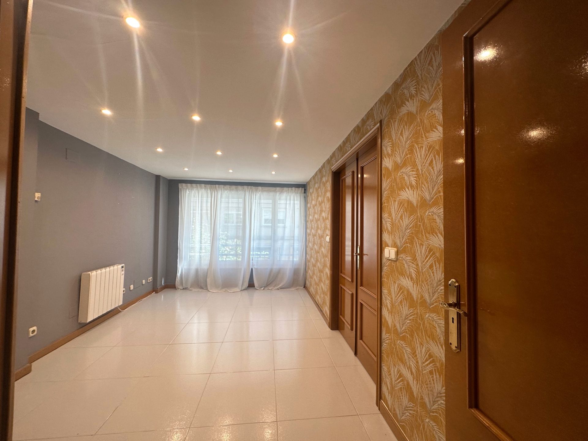 Office for rent in Santiago de Compostela 