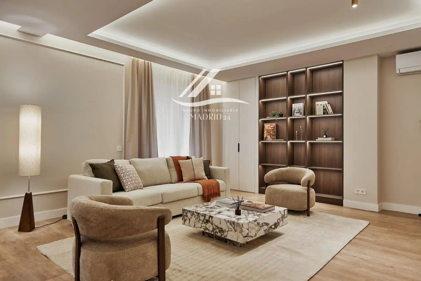 Flat with lift for sale in Calle del Duque de Sesto, imagen 3