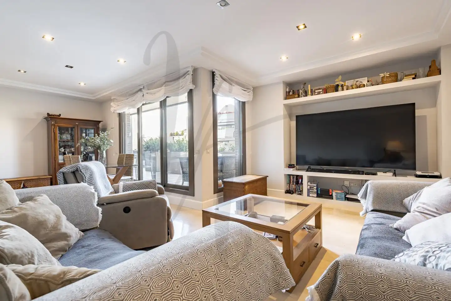 Sala de estar de Ático en venta en San Sebastián de los Reyes con Aire acondicionado, Calefacción y Terraza