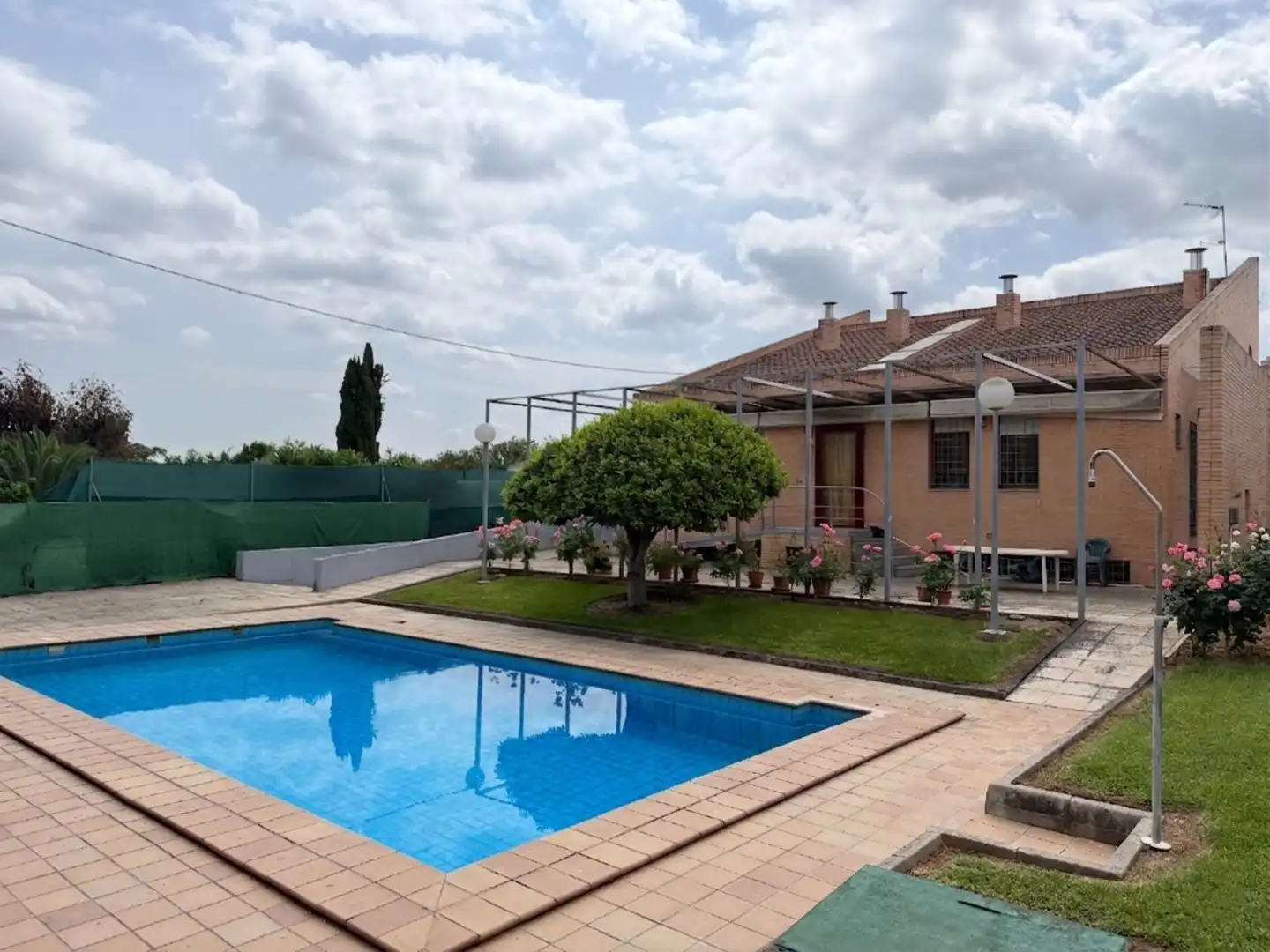 Piscina de Casa o xalet en venda en Badajoz Capital amb Aire condicionat, Calefacció i Jardí privat