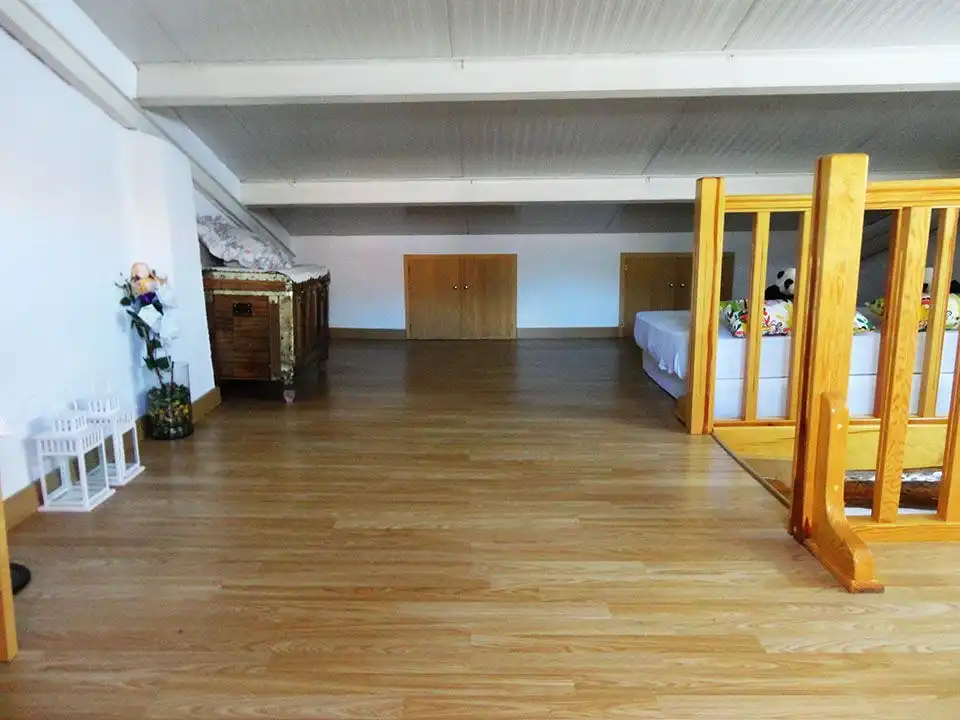 Casa adosada en venda en Espejón amb Jardí privat, Traster i Moblat